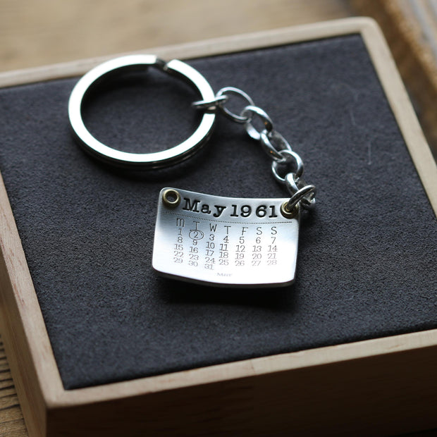 Personalised Silver Calendar Date Keyring