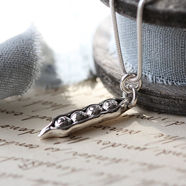 Pea in a Pod Necklace