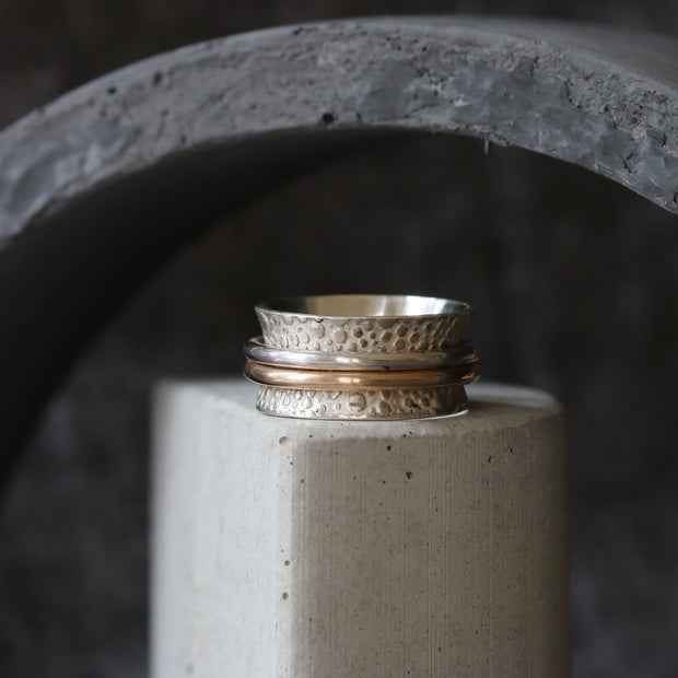 Dual Band Gold and Silver Toad Texture Spinning Ring